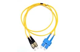 Патчкорд Adtek SC/UPC-FC/UPC SM 5м Duplex (UPC-5SCFC(SM)D(FW))