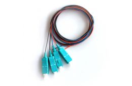 Набор цветных пигтейлов CMS SC/UPC 1.5 м, MM (OM3), Easy strip, для 4 волокон (PG-1.5SC(MM)(ON)E-K4)