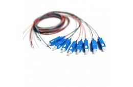 Набор цветных пигтейлов CMS SC/UPC 1.5 м, SM, Easy strip, для 8 волокон (PG-1.5SC(SM)(ON)E-K8)