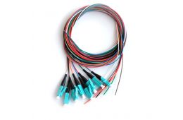 Набор цветных пигтейлов CMS LC/UPC 1.5 м, OM3, Easy strip, для 8 волокон (PG-1.5LC(MM)(ON)E-K8)